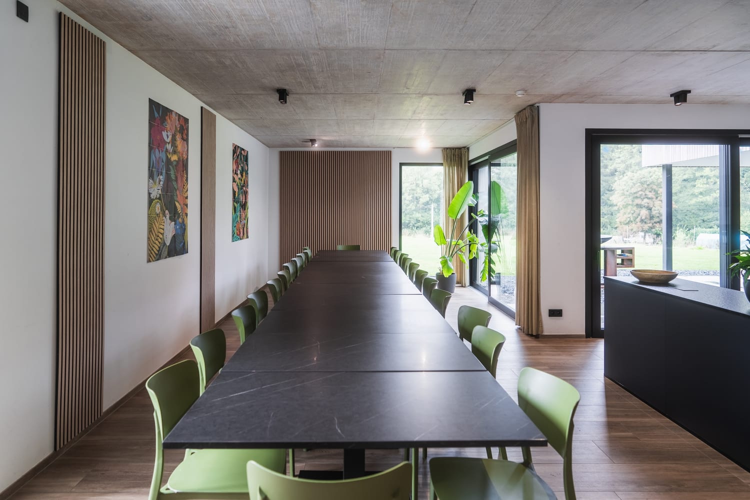 Le Moulin de la Piérie · Une villa d'architecte, piscine intérieure et spa, pour les très grands groupes